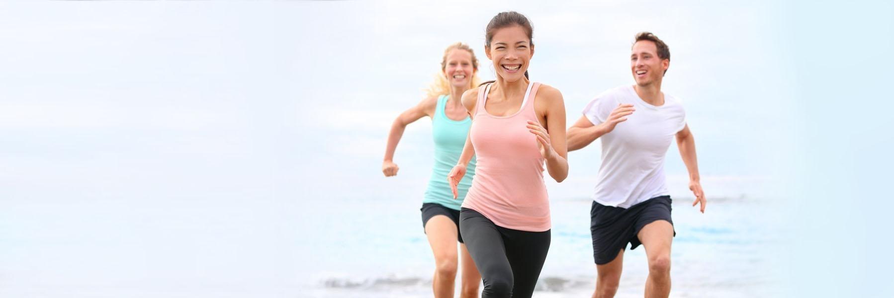people run on the beach | invisalign in pascoe vale